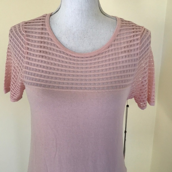 NWT! VINCE CAMUTO size XS taffy pink short sleeve crew top - Picture 2 of 9